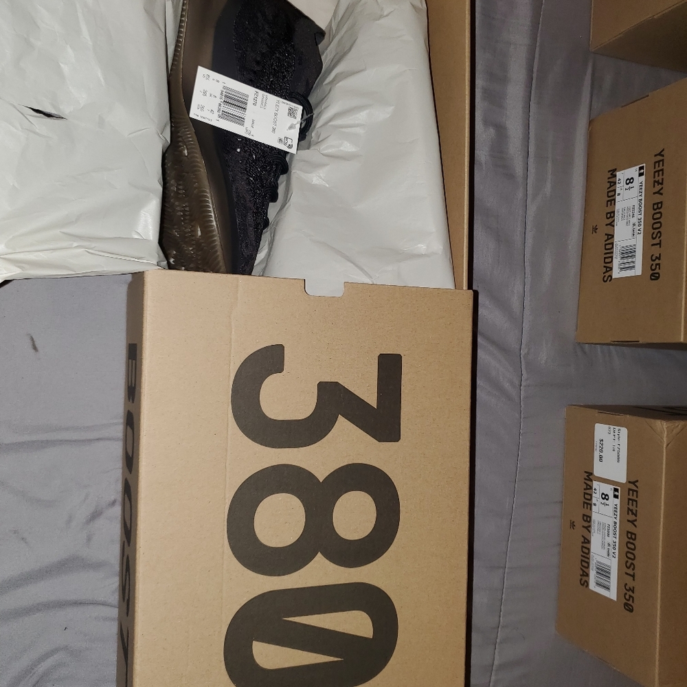 Yeezy Boost 380 "Onyx"